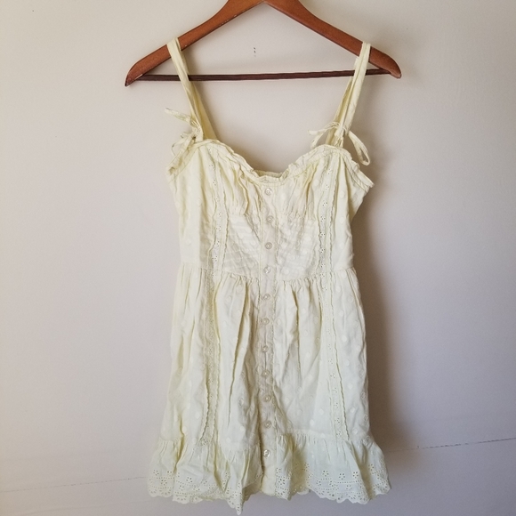 Flirty Faery Gretchen Boho Mini Dress by Urban Outfitters - Picture 6 of 11